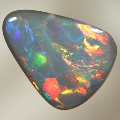 SOLID SEMI BLACK OPAL Bright multicolour with numerous rolling flashes